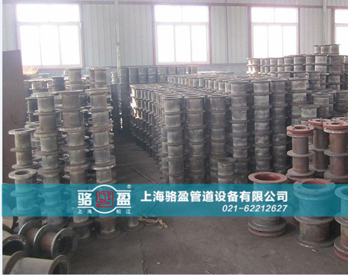 <a href=http://www.www.czcyrl.com target=_blank class=infotextkey>柔性防水套管</a>的除銹保養(yǎng)