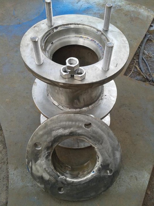 陜西省西安市長安區(qū)不銹鋼人防套管生產(chǎn)廠家